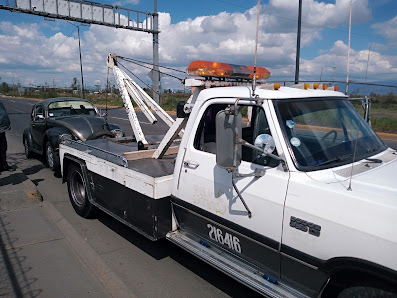 Gruas, Fletes Y Mudanzas "chavez", La Glorieta, San Lucas, Xochimilco.